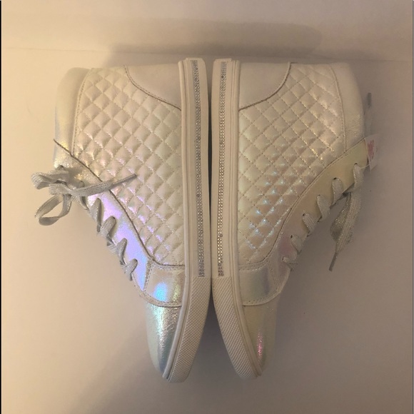 Justice Shoes - New Size 9 Ladies White Hightop Sneakers NWT/EUC